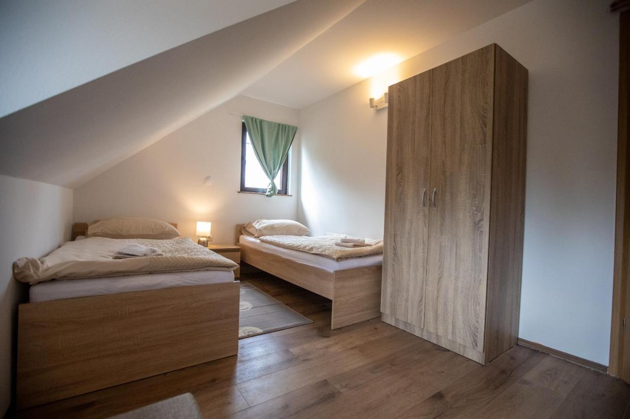 Apartmani Lara Modrus-Kuca Za Odmor Екстериор снимка