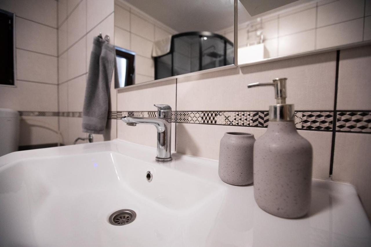 Apartmani Lara Modrus-Kuca Za Odmor Екстериор снимка